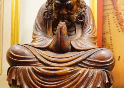 Bodhidharma: From Meditative Monk to Martial Arts Legend – A Journey of Zen and Discovery